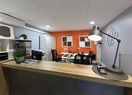 Apparteo מלון דירות 3*